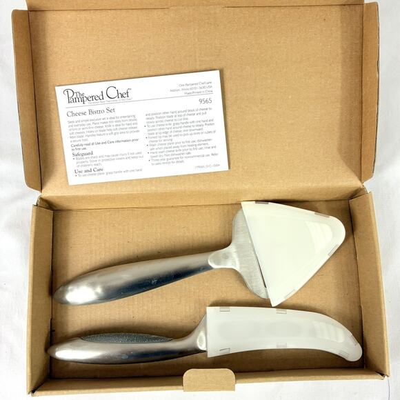 Pampered Chef Retired Discontinued Cheese Bistro Set #9565 - Picture 1 of 3